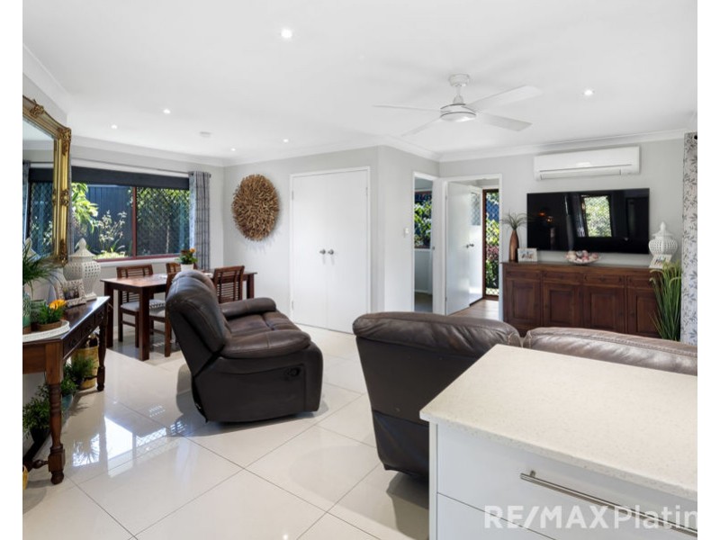 5 Wood Court, Kallangur QLD 4503