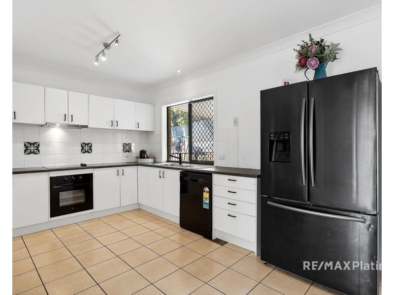 18 Boronia Outlook, Narangba QLD 4504