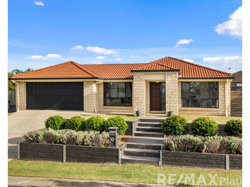 4 Crowe Road, Morayfield QLD 4506