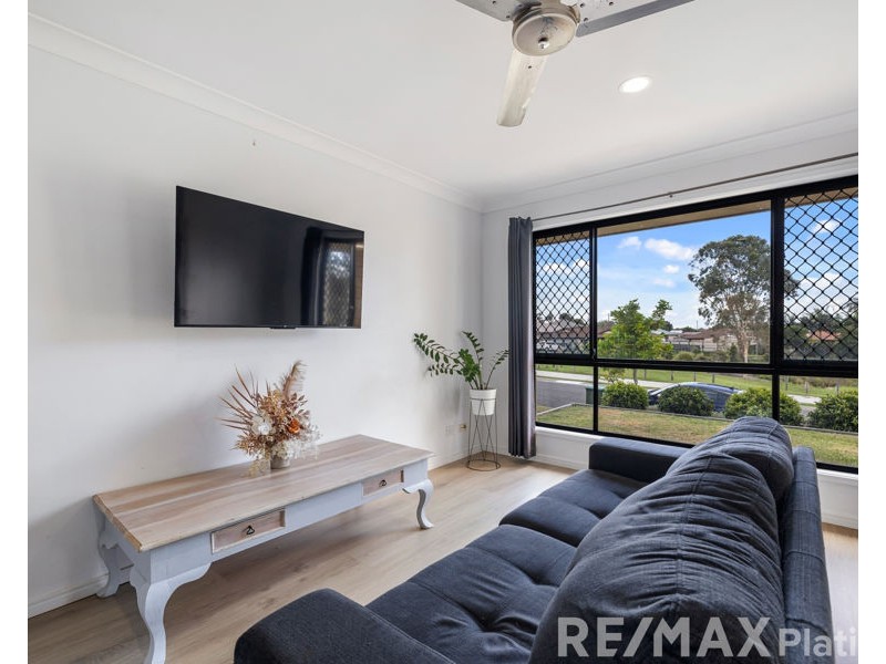 4 Crowe Road, Morayfield QLD 4506