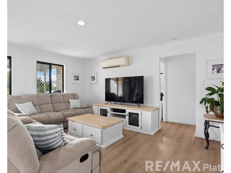 4 Crowe Road, Morayfield QLD 4506