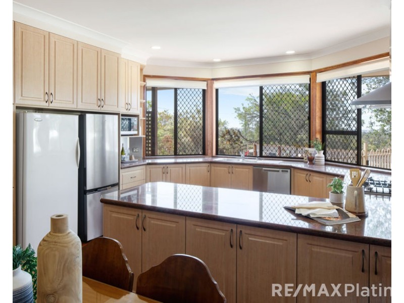 11 Cathy Court, Albany Creek QLD 4035