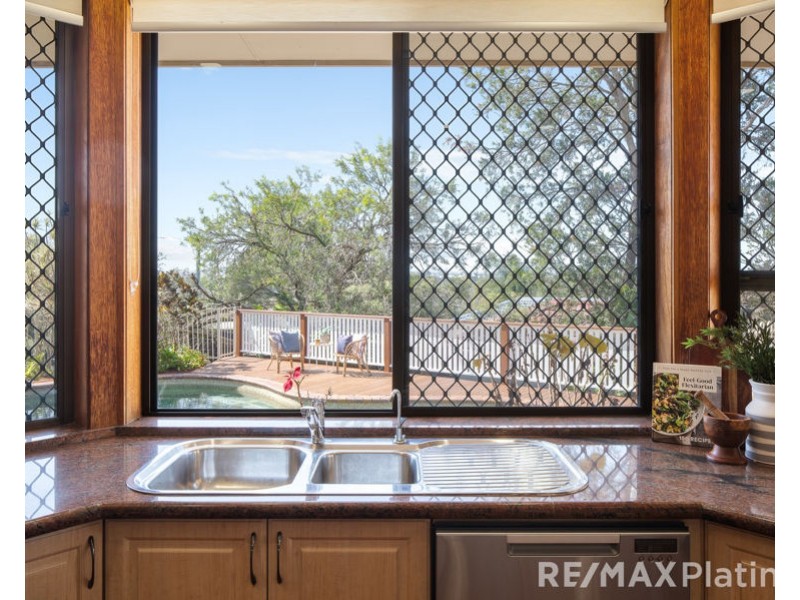 11 Cathy Court, Albany Creek QLD 4035