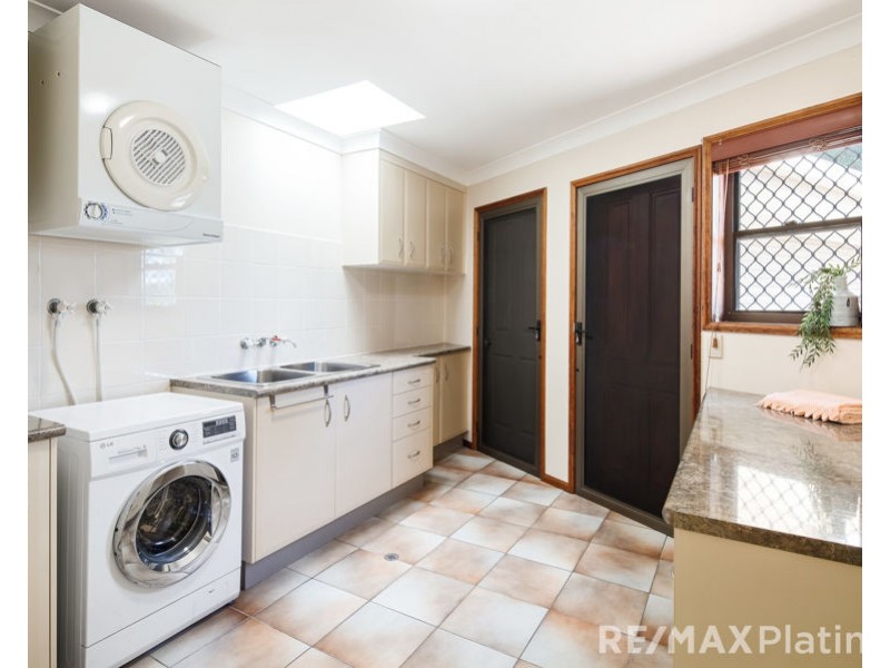 11 Cathy Court, Albany Creek QLD 4035