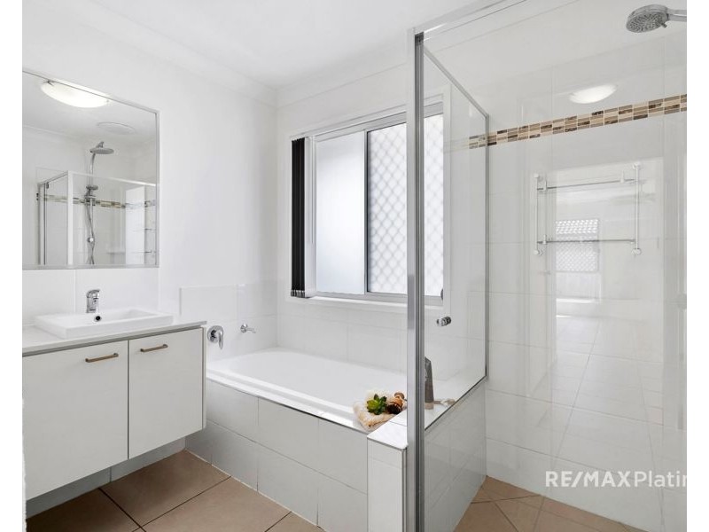 35 Pinegrove Street, Morayfield QLD 4506