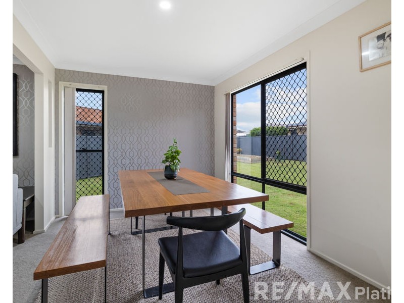 11 Marilyn Place, Morayfield QLD 4506