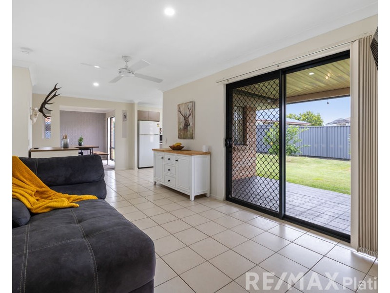 11 Marilyn Place, Morayfield QLD 4506