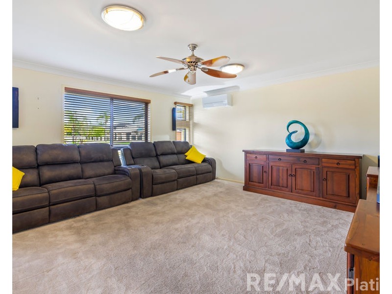 2 Arrow Court, Newport QLD 4020