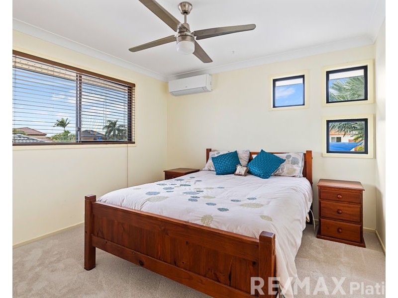 2 Arrow Court, Newport QLD 4020