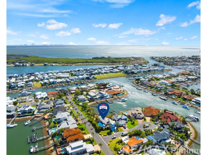 2 Arrow Court, Newport QLD 4020