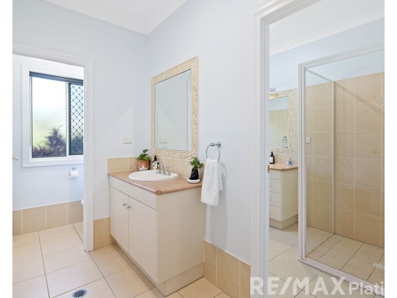 6 Champagne Court, Morayfield QLD 4506