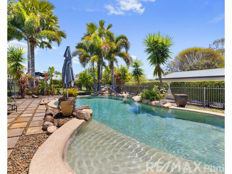 6 Champagne Court, Morayfield QLD 4506