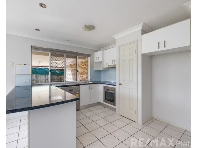 18 Hilldale Crescent, Morayfield QLD 4506