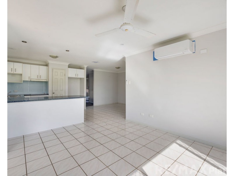 18 Hilldale Crescent, Morayfield QLD 4506