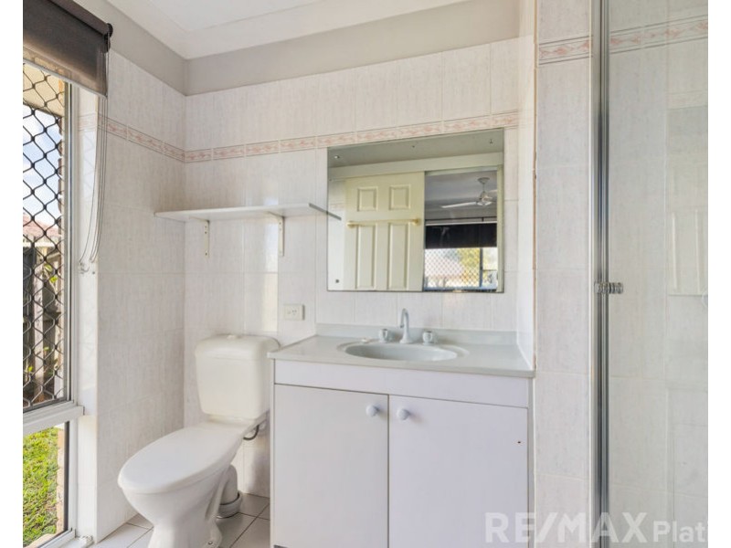 18 Hilldale Crescent, Morayfield QLD 4506