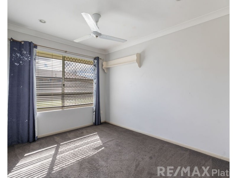 18 Hilldale Crescent, Morayfield QLD 4506