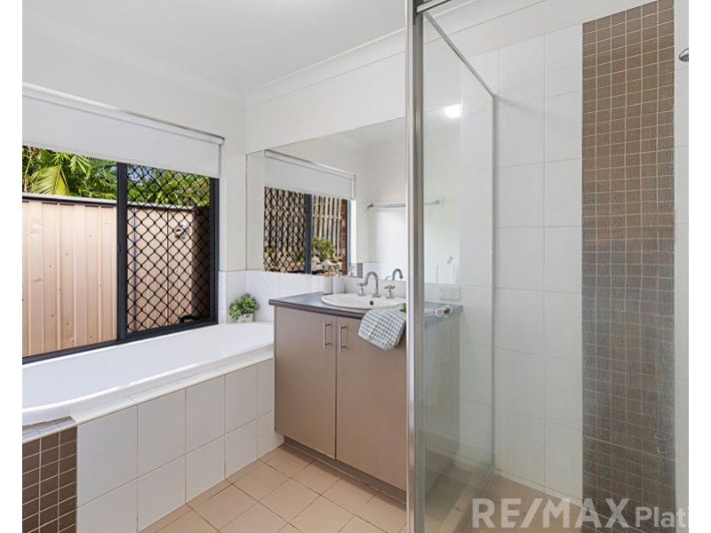 102 Tuckeroo Street, Narangba QLD 4504