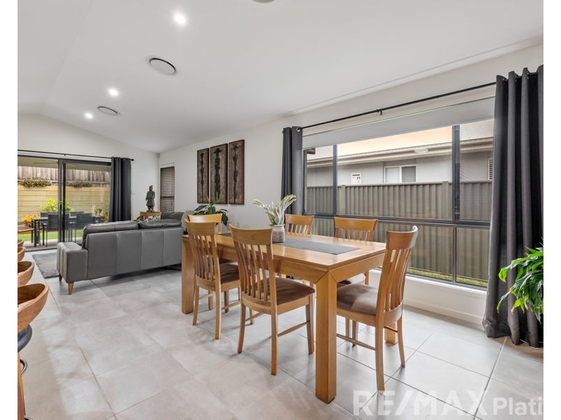 32 Palatial Crescent, Narangba QLD 4504