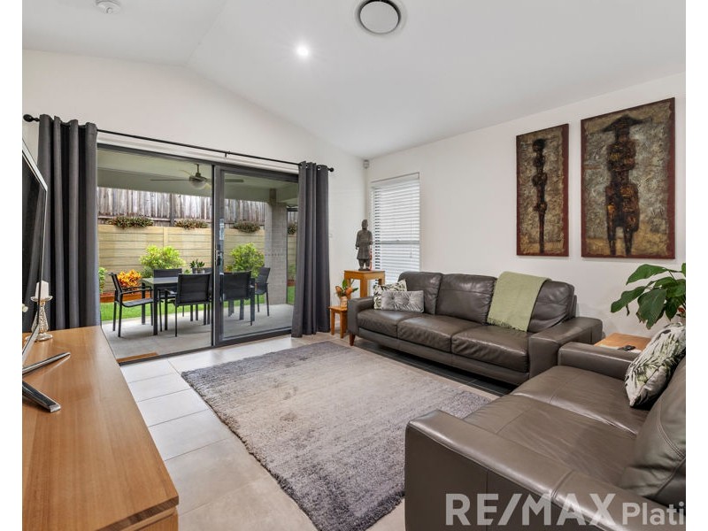 32 Palatial Crescent, Narangba QLD 4504