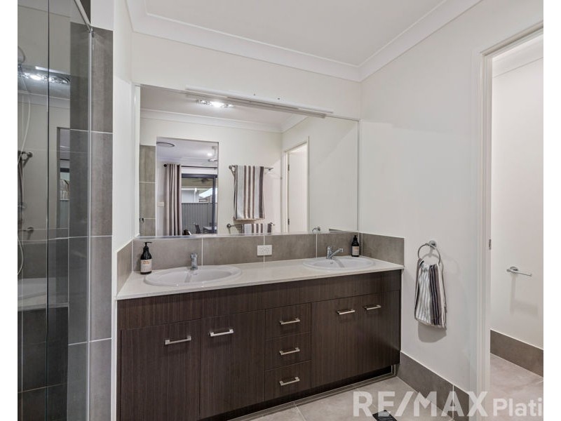 32 Palatial Crescent, Narangba QLD 4504