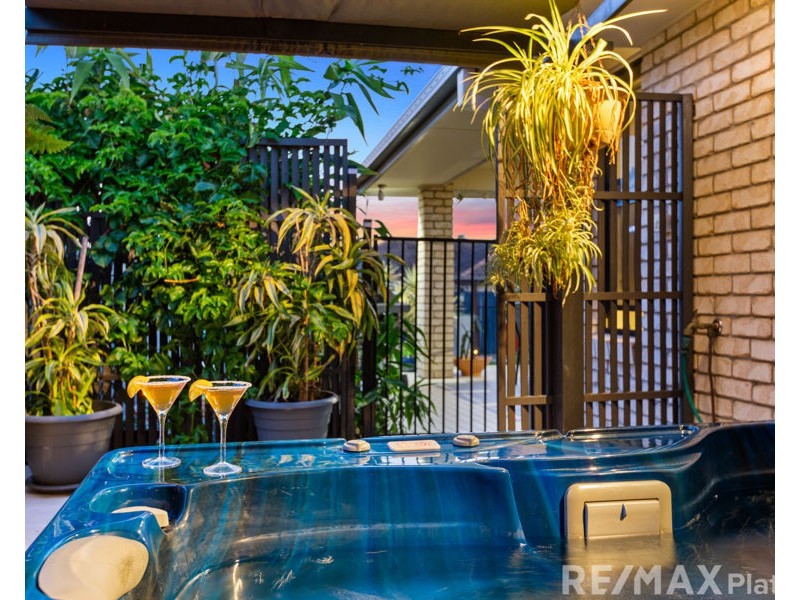 8 Bluegrass Place, Morayfield QLD 4506