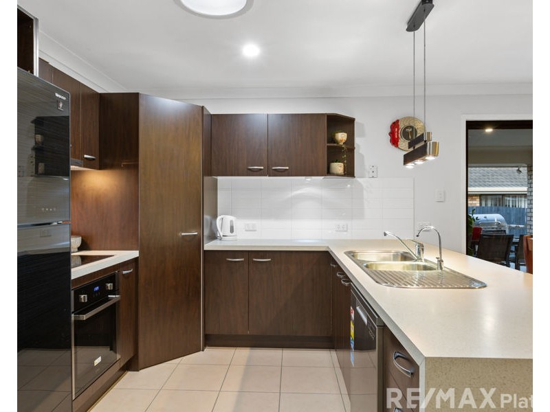 8 Bluegrass Place, Morayfield QLD 4506