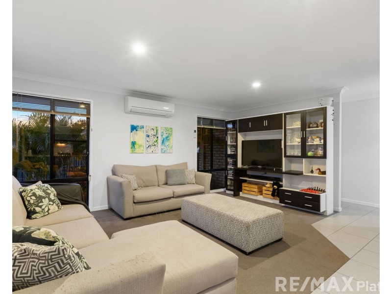 8 Bluegrass Place, Morayfield QLD 4506