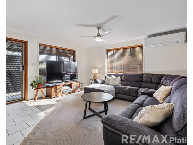 35 Kirkcaldy Street, Morayfield QLD 4506