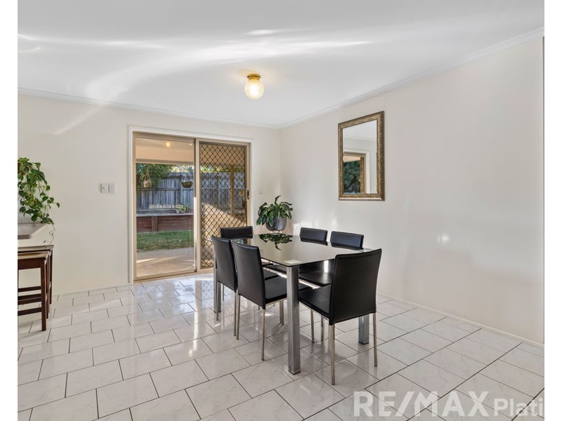35 Kirkcaldy Street, Morayfield QLD 4506