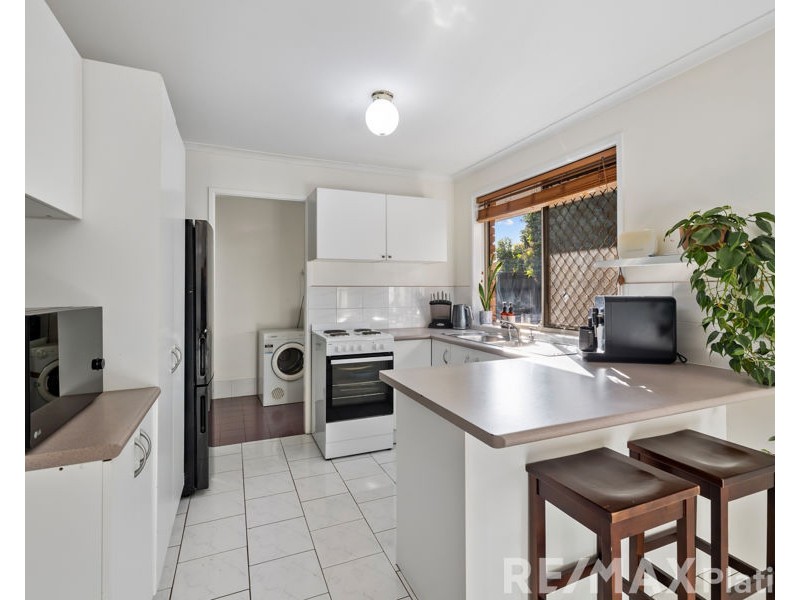 35 Kirkcaldy Street, Morayfield QLD 4506