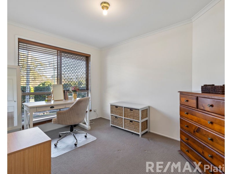 35 Kirkcaldy Street, Morayfield QLD 4506
