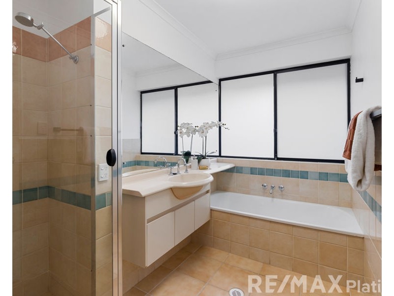 28 Homeworld Drive, Narangba QLD 4504