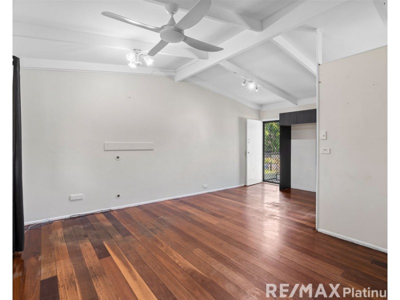 18 Woodburn Street, Marsden QLD 4132