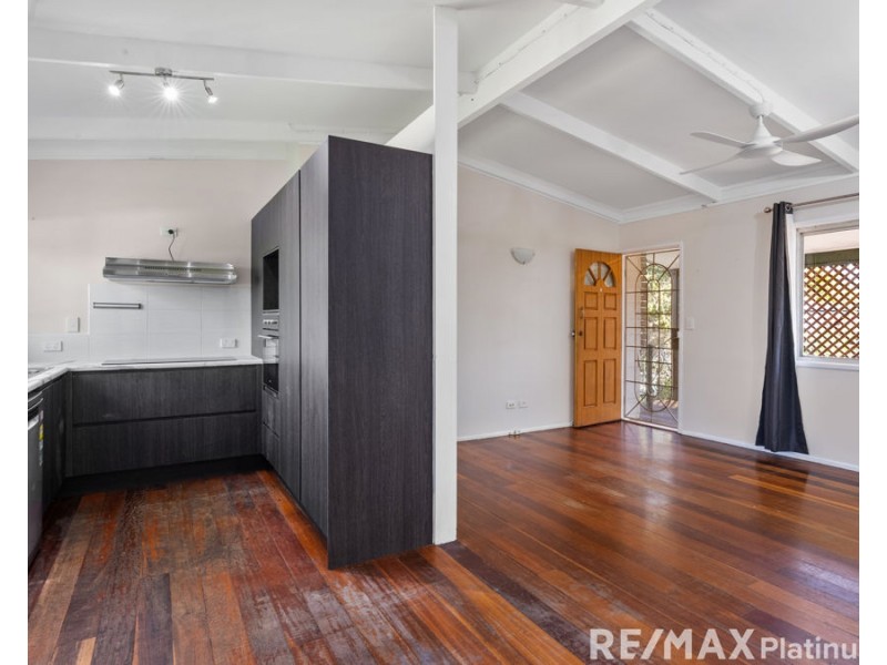 18 Woodburn Street, Marsden QLD 4132