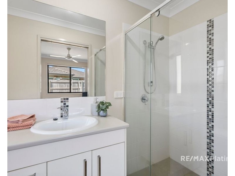 32 Keeley Street, Morayfield QLD 4506