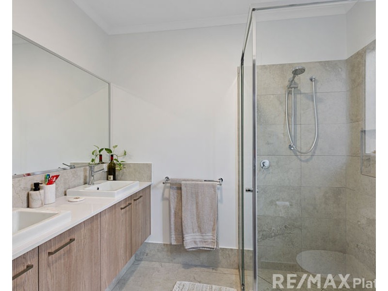 15 Tadorna Street, Narangba QLD 4504