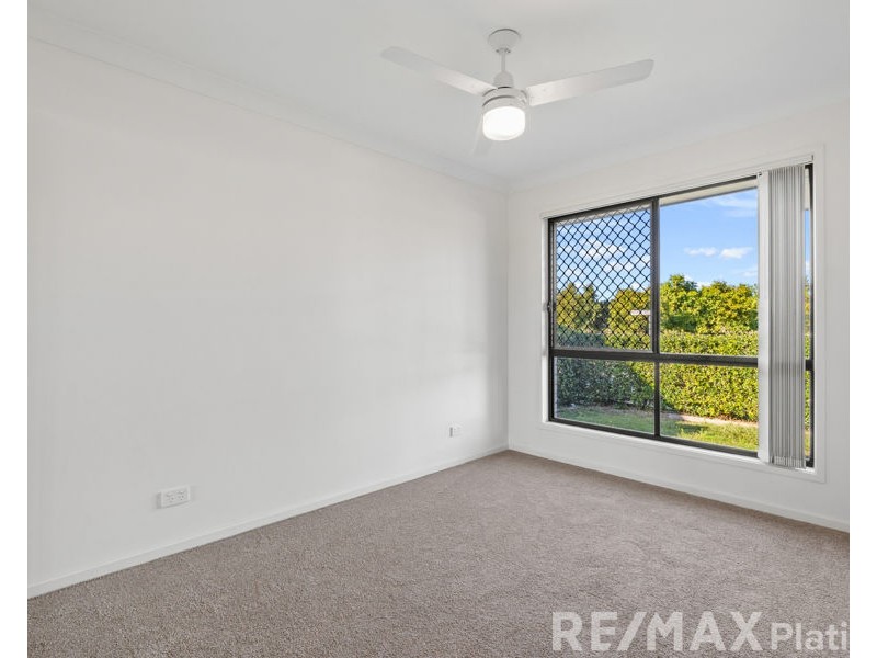 124 Waterside Esplanade, Caboolture South QLD 4510