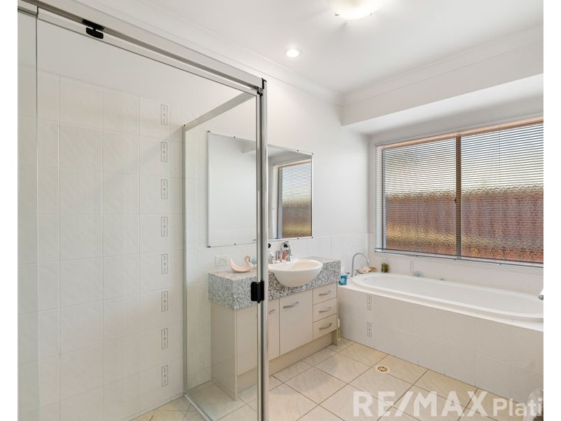 5 Clearwater Crescent, Murrumba Downs QLD 4503