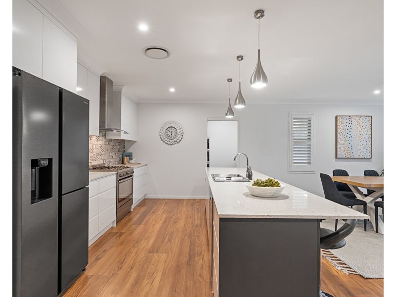 112 Thornbill Drive, Upper Caboolture QLD 4510