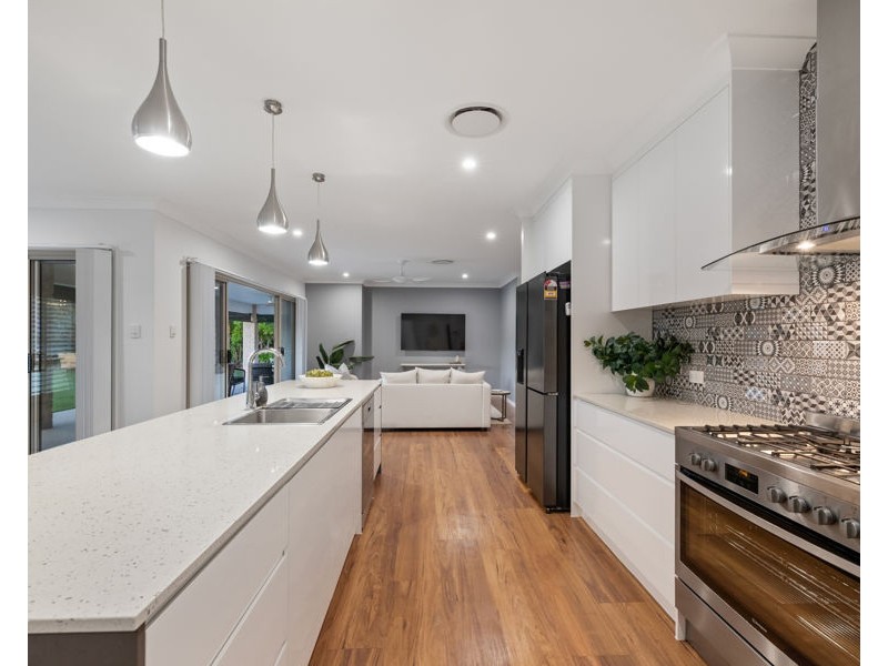 112 Thornbill Drive, Upper Caboolture QLD 4510