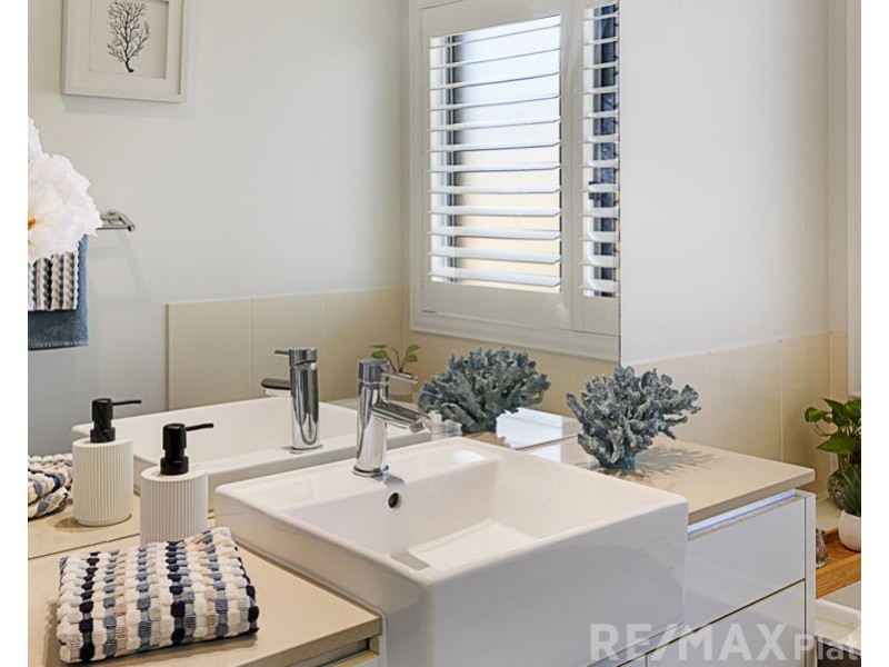 19 Central Green Drive, Narangba QLD 4504