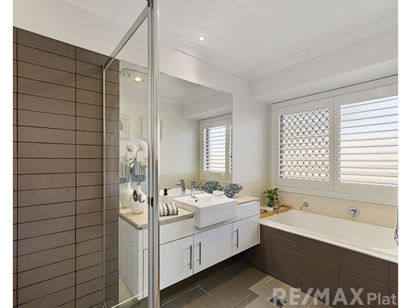 19 Central Green Drive, Narangba QLD 4504