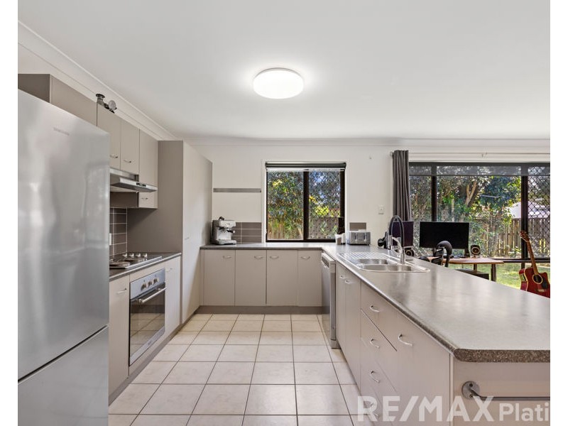 37 Maurice Avenue, Morayfield QLD 4506