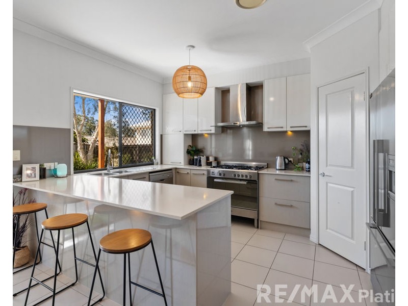 23 Hollow Crescent, Narangba QLD 4504