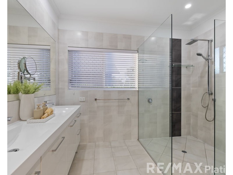 3 Barrine Place, Narangba QLD 4504