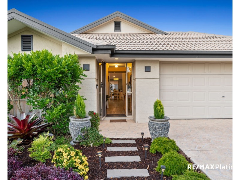 75 Kirri Avenue, Petrie QLD 4502