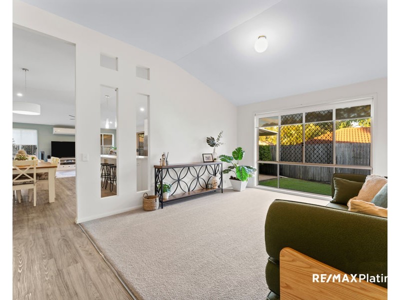 75 Kirri Avenue, Petrie QLD 4502