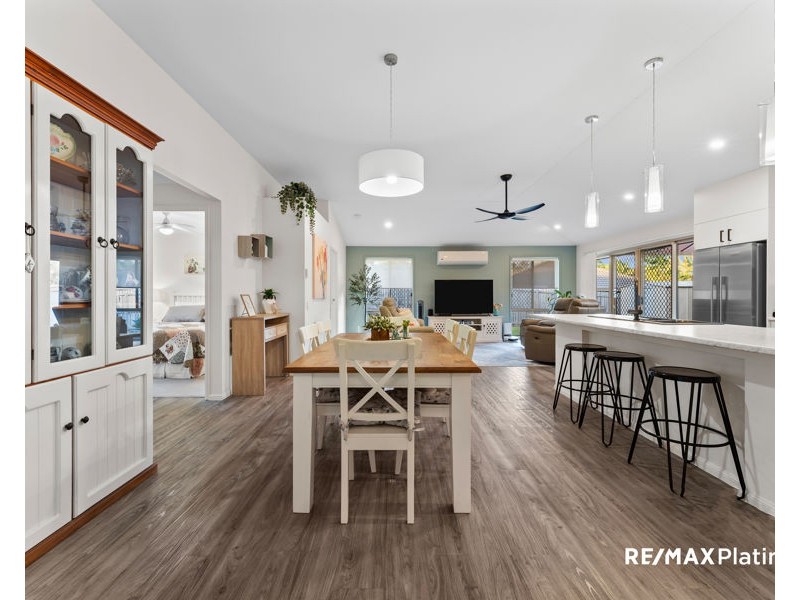 75 Kirri Avenue, Petrie QLD 4502