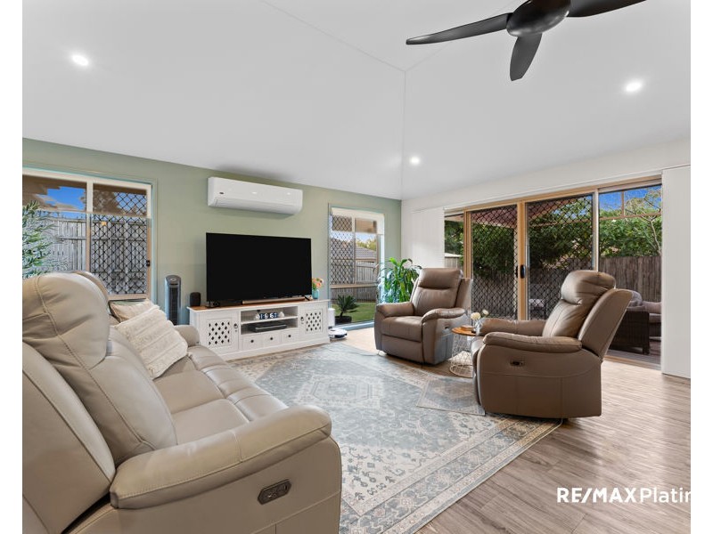 75 Kirri Avenue, Petrie QLD 4502