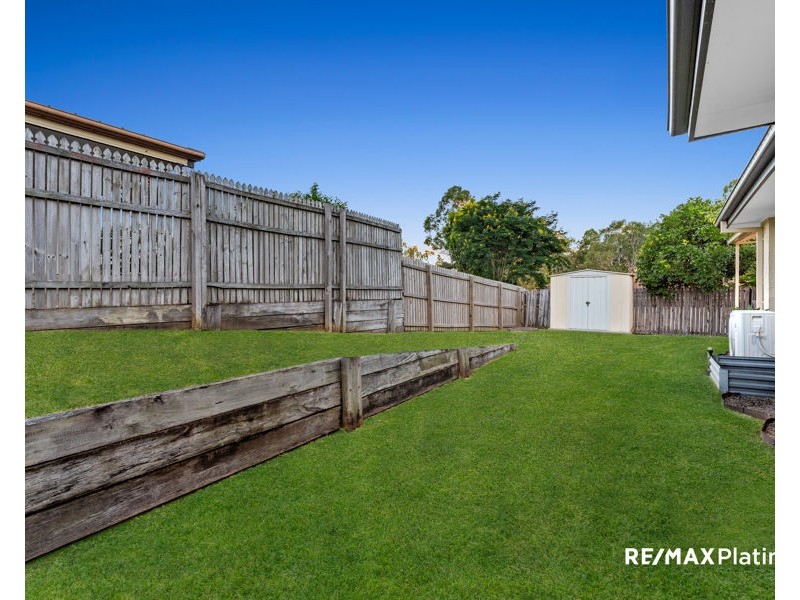 75 Kirri Avenue, Petrie QLD 4502